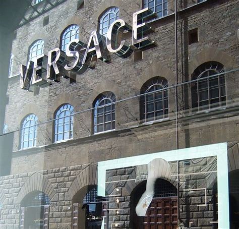 versace patrimonio|versace clothing wikipedia.